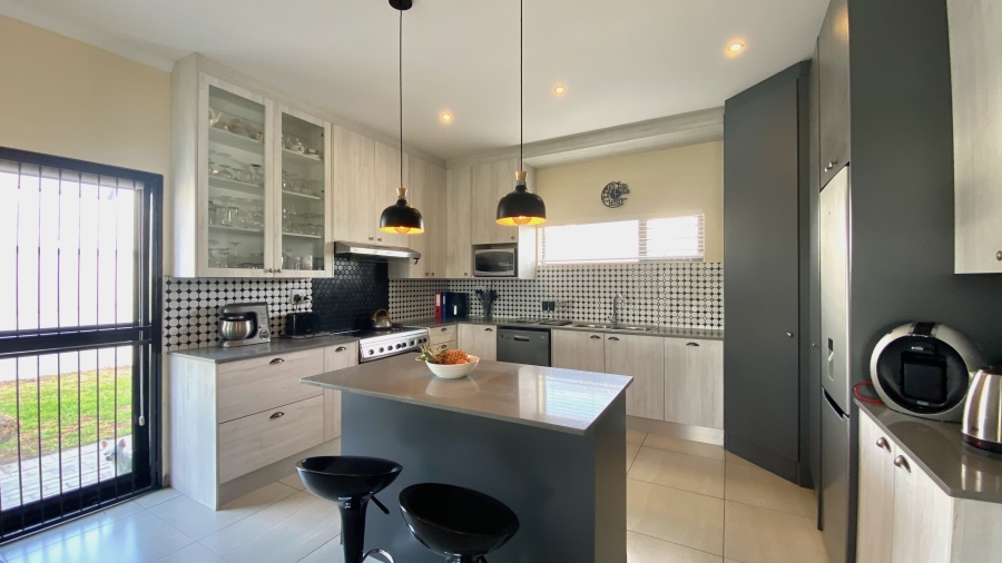 3 Bedroom Property for Sale in Atlantic Sands Private Estate Western Cape